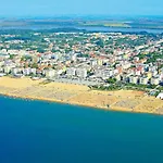 Enjoy Your Holidays From Our Magnificent Terrace Appartamento Bibione